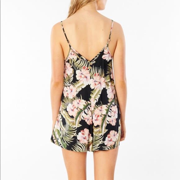 🔶🔸RIP CURL LEILANI ROMPER🔸🔶 - Picture 5 of 11